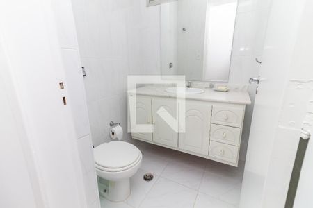 Lavabo de apartamento para alugar com 3 quartos, 121m² em Alto da Lapa, São Paulo