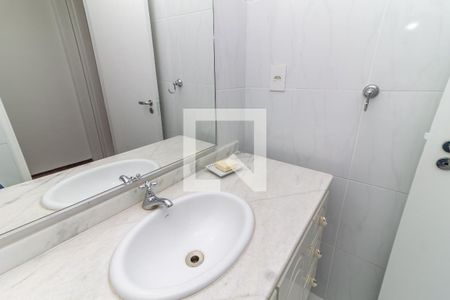 Lavabo de apartamento para alugar com 3 quartos, 121m² em Alto da Lapa, São Paulo