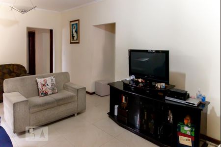 Sala de casa à venda com 4 quartos, 166m² em Jardim Três Marias, São Paulo