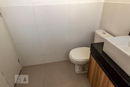 Banheiro de kitnet/studio para alugar com 1 quarto, 30m² em Consolação, São Paulo