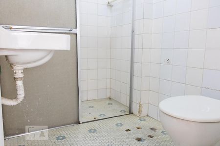 Banheiro de apartamento para alugar com 1 quarto, 42m² em Vila Buarque, São Paulo