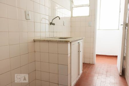 Cozinha de apartamento para alugar com 1 quarto, 42m² em Vila Buarque, São Paulo