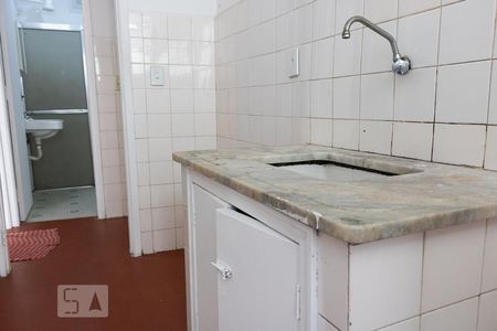 Cozinha de apartamento para alugar com 1 quarto, 42m² em Vila Buarque, São Paulo