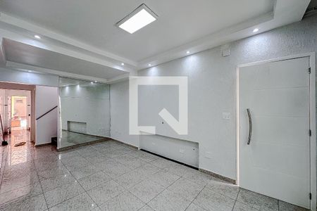 Sala de casa para alugar com 5 quartos, 200m² em Vila Cláudia, São Paulo