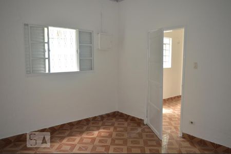 Quarto 1 de casa para alugar com 2 quartos, 60m² em Vila Mazzei, São Paulo