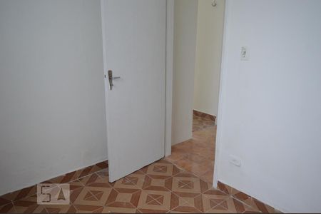 Quarto 2 de casa para alugar com 2 quartos, 60m² em Vila Mazzei, São Paulo