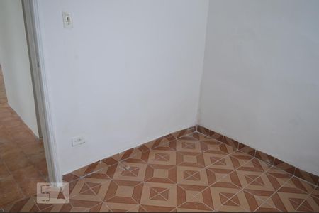 Quarto 2 de casa para alugar com 2 quartos, 60m² em Vila Mazzei, São Paulo