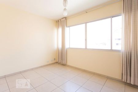 Sala de apartamento para alugar com 2 quartos, 84m² em Vila Pirajussara, São Paulo