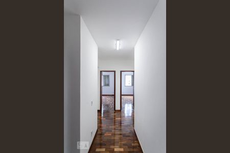 Corredor de apartamento à venda com 3 quartos, 110m² em Funcionários, Belo Horizonte