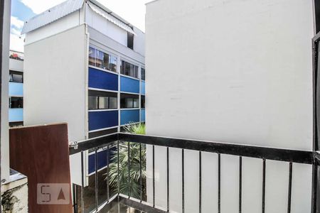 Varanda da Sala - Vista de apartamento para alugar com 2 quartos, 82m² em Vila São João, Goiânia