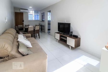 Sala de apartamento para alugar com 2 quartos, 82m² em Vila São João, Goiânia