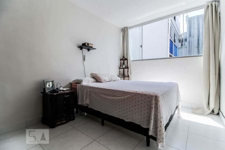 Quarto 2 de apartamento para alugar com 2 quartos, 82m² em Vila São João, Goiânia