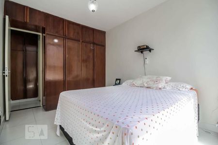 Quarto 2 de apartamento para alugar com 2 quartos, 82m² em Vila São João, Goiânia