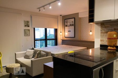 Studio de kitnet/studio para alugar com 1 quarto, 34m² em República, São Paulo