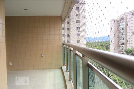 Varanda de apartamento para alugar com 3 quartos, 110m² em Barra da Tijuca, Rio de Janeiro