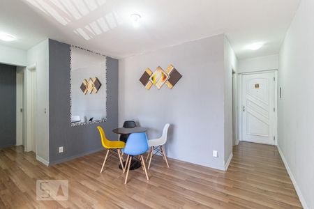 Sala de apartamento à venda com 3 quartos, 68m² em Continental, Osasco