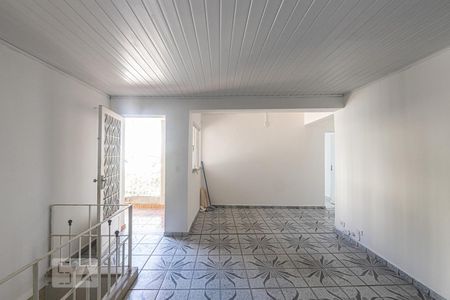 Casa para alugar com 240m², 3 quartos e 2 vagasSala