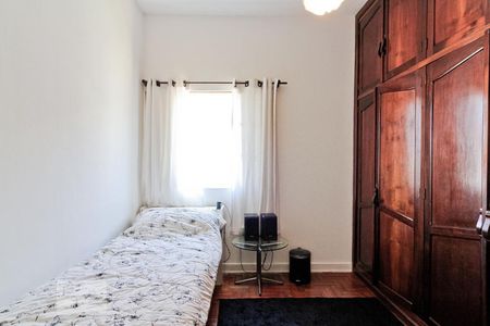 Casa à venda com 160m², 6 quartos e 6 vagas Casa à venda com 160m², 6 quartos e 6 vagasQuarto 2