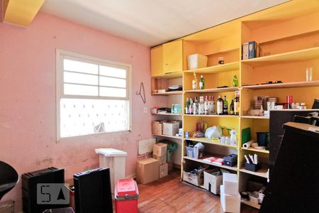 Casa à venda com 160m², 6 quartos e 6 vagas Casa à venda com 160m², 6 quartos e 6 vagasQuarto de Serviço