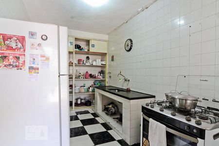 Casa à venda com 160m², 6 quartos e 6 vagas Casa à venda com 160m², 6 quartos e 6 vagasCozinha
