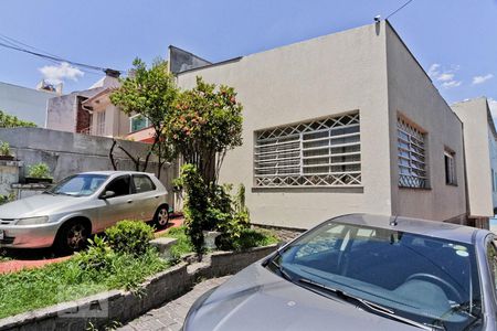 Casa à venda com 160m², 6 quartos e 6 vagas Casa à venda com 160m², 6 quartos e 6 vagasGaragem