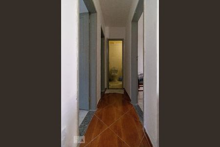 Corredor de apartamento para alugar com 3 quartos, 65m² em Penha, Rio de Janeiro