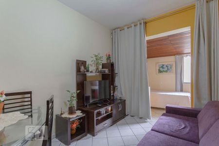 Apartamento para alugar com 62m², 1 quarto e sem vagaSala