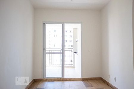 Sala de apartamento para alugar com 2 quartos, 64m² em Continental, Osasco