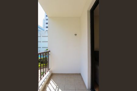 Varanda da sala de apartamento para alugar com 1 quarto, 37m² em Vila Andrade, São Paulo