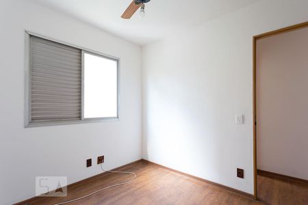 Quarto 2 de apartamento para alugar com 3 quartos, 73m² em Vila Gomes, São Paulo