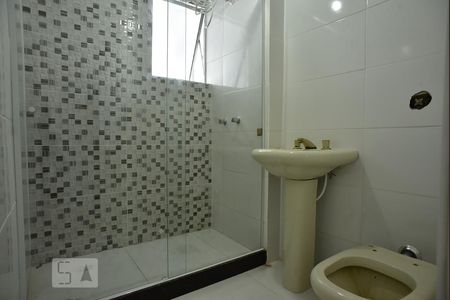 Banheiro de apartamento à venda com 2 quartos, 65m² em Pechincha, Rio de Janeiro