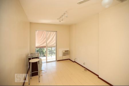 Apartamento à venda com 40m², 1 quarto e 1 vagaSala