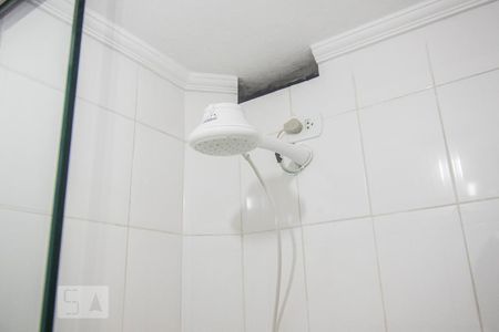 Banheiro de apartamento para alugar com 1 quarto, 27m² em Aclimação, São Paulo