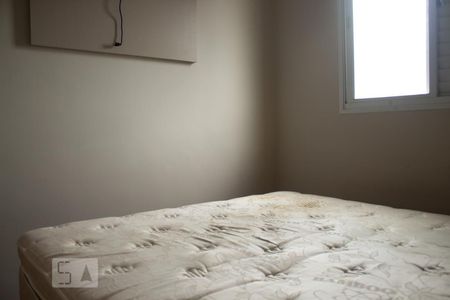 Suíte de apartamento para alugar com 3 quartos, 62m² em Vila Paulista, São Paulo