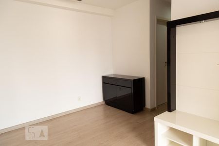 Sala de apartamento para alugar com 2 quartos, 63m² em Vila Nair, São Paulo