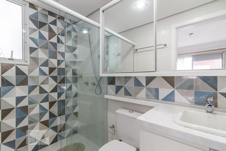 Banheiro de apartamento à venda com 3 quartos, 84m² em Jardim Botânico, Porto Alegre