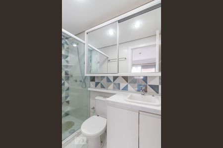 Banheiro de apartamento à venda com 3 quartos, 84m² em Jardim Botânico, Porto Alegre