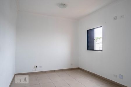 Quarto 1 de apartamento para alugar com 2 quartos, 60m² em Parque Peruche, São Paulo