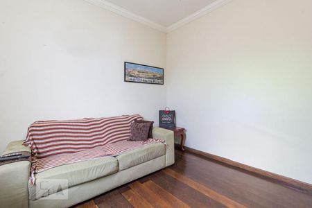 quarto 1 de casa para alugar com 4 quartos, 460m² em Nova Cachoeirinha, Belo Horizonte