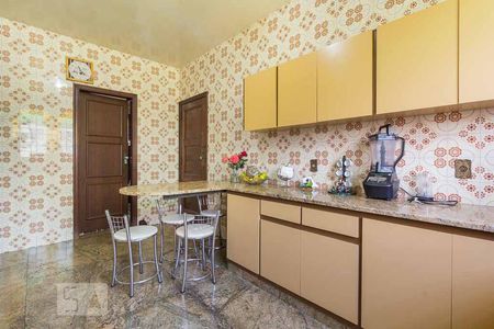 Casa para alugar com 460m², 4 quartos e 6 vagas Casa para alugar com 460m², 4 quartos e 6 vagasCozinha