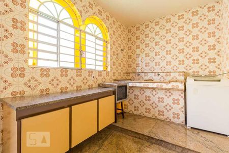 Casa para alugar com 460m², 4 quartos e 6 vagas Casa para alugar com 460m², 4 quartos e 6 vagasCozinha