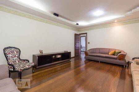 Sala de casa para alugar com 4 quartos, 460m² em Nova Cachoeirinha, Belo Horizonte