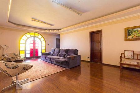 Casa para alugar com 460m², 4 quartos e 6 vagas Casa para alugar com 460m², 4 quartos e 6 vagassala 2