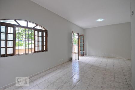 Sala de casa para alugar com 2 quartos, 120m² em Jardim Nordeste, São Paulo