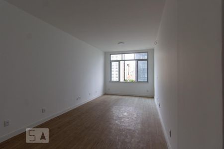 Sala de kitnet/studio para alugar com 1 quarto, 35m² em Centro, Rio de Janeiro