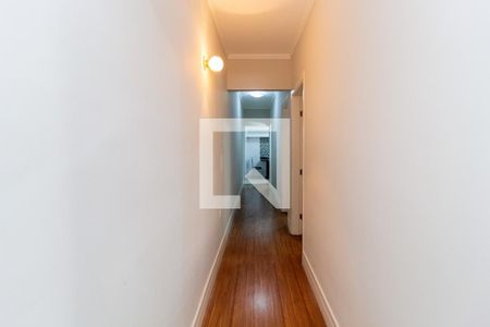 Corredor de casa para alugar com 2 quartos, 200m² em Vila Regente Feijó, São Paulo