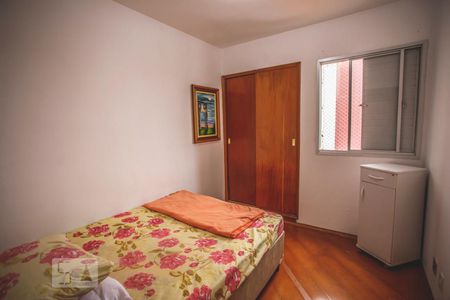 Quarto 1 de apartamento para alugar com 2 quartos, 70m² em Vila Guarani, São Paulo