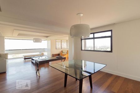 Sala de apartamento à venda com 4 quartos, 360m² em Vila Madalena, São Paulo