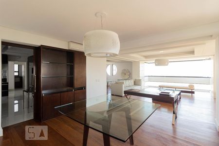 Sala de apartamento à venda com 4 quartos, 360m² em Vila Madalena, São Paulo