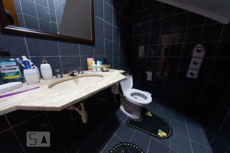 Lavabo de casa para alugar com 3 quartos, 132m² em Vila Palmeiras, São Paulo